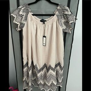 NWT. Romeo + Juliet Couture Off the Shoulder Dress